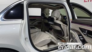 Mercedes-Benz S-Class Maybach S680 4MATIC 2023 года из Южной Кореи