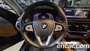 BMW 5-Series 520i Luxury 2023 года из Южной Кореи