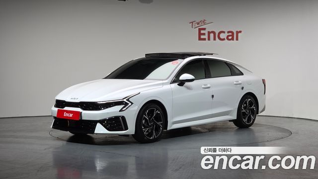 Kia K5 Signature 2025 года из Кореи