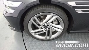 Genesis G80 Бензин 2.5 Turbo AWD 2025 года из Южной Кореи
