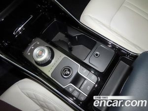 Kia Sorento HEV 1.6 2WD 2024 года из Южной Кореи