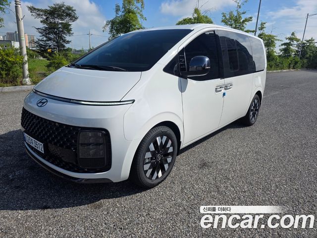 Hyundai Staria 4WD Lounge 7-Seater 2025 года из Кореи