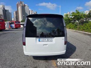 Hyundai Staria 4WD Lounge 7-Seater 2025 года из Южной Кореи