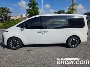 Hyundai Staria 4WD Lounge 7-Seater 2025 года из Южной Кореи