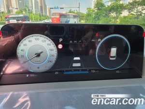 Hyundai Staria 4WD Lounge 7-Seater 2025 года из Южной Кореи