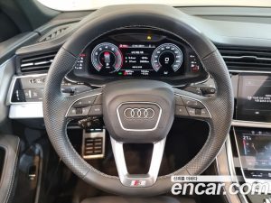 Audi Q8 55 TFSI 4WD Premium 2023 года из Южной Кореи