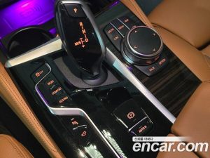 BMW 5-Series 520i Luxury 2023 года из Южной Кореи