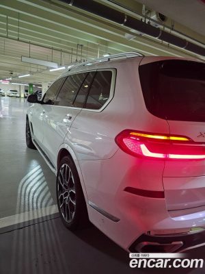 BMW X7 xDrive 40i M Sport 7-Seater 2024 года из Южной Кореи