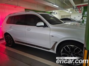 BMW X7 xDrive 40i M Sport 7-Seater 2024 года из Южной Кореи