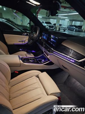 BMW X7 xDrive 40i M Sport 7-Seater 2024 года из Южной Кореи