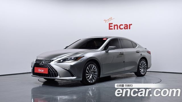 Lexus ES Executive 2025 года из Кореи