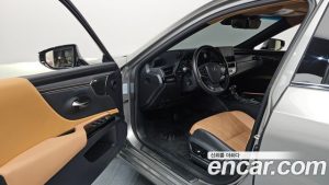 Lexus ES Executive 2025 года из Южной Кореи