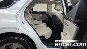 Genesis GV70 2.5T Бензин AWD 2025 года из Южной Кореи