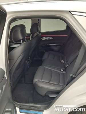 Genesis GV70 2.5T Бензин 2WD 2026 года из Южной Кореи