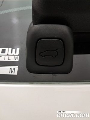 Genesis GV70 2.5T Бензин 2WD 2026 года из Южной Кореи