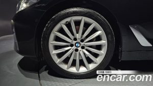 BMW 5-Series 530i Luxury 2023 года из Южной Кореи