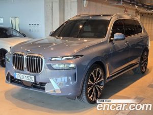 BMW X7 xDrive 40i M Sport 6 2023 года из Южной Кореи