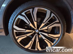 BMW X7 xDrive 40i M Sport 6 2023 года из Южной Кореи