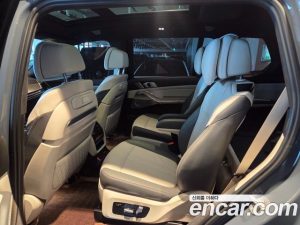 BMW X7 xDrive 40i M Sport 6 2023 года из Южной Кореи