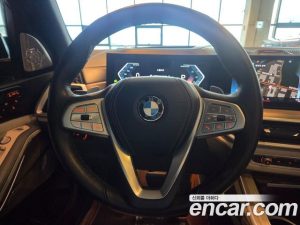 BMW X7 xDrive 40i M Sport 6 2023 года из Южной Кореи