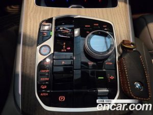 BMW X7 xDrive 40i M Sport 6 2023 года из Южной Кореи