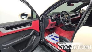 Porsche Cayenne 3.0 Coupe 2024 года из Южной Кореи