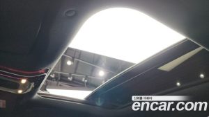 Mercedes-Benz E-Class E300 4MATIC AMG Line 2024 года из Южной Кореи