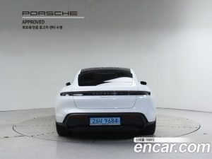 Porsche Taycan Base 2025 года из Южной Кореи