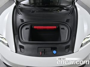 Porsche Taycan Base 2025 года из Южной Кореи