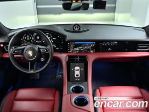Porsche Taycan Base 2025 года из Южной Кореи