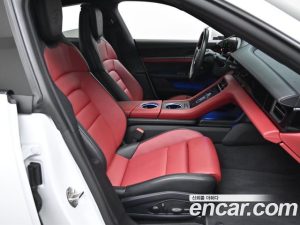Porsche Taycan Base 2025 года из Южной Кореи