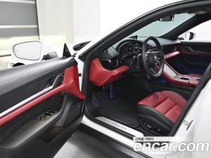 Porsche Taycan Base 2025 года из Южной Кореи