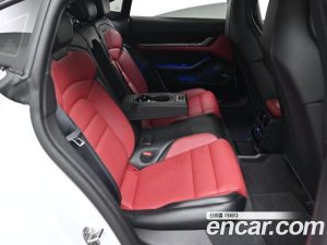 Porsche Taycan Base 2025 года из Южной Кореи