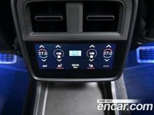 Porsche Taycan Base 2025 года из Южной Кореи