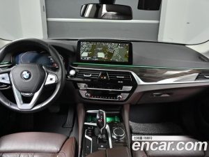 BMW 5-Series 523d Luxury 2023 года из Южной Кореи