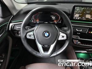 BMW 5-Series 523d Luxury 2023 года из Южной Кореи