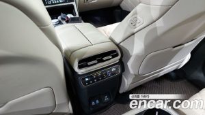 Genesis GV80 2.5T Бензин AWD 2024 года из Южной Кореи
