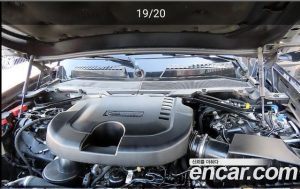 Land Rover Defender 110 D300 HSE 2022 года из Южной Кореи