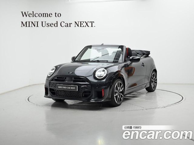 Mini Cooper Convertible JCW 2026 года из Кореи