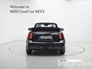 Mini Cooper Convertible JCW 2026 года из Южной Кореи