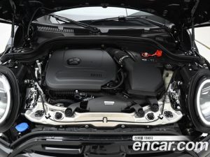Mini Cooper Convertible JCW 2026 года из Южной Кореи