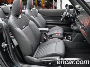 Mini Cooper Convertible JCW 2026 года из Южной Кореи