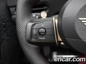Mini Cooper Convertible JCW 2026 года из Южной Кореи