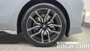 BMW 7-Series 740d xDrive M Sport 2024 года из Южной Кореи