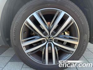 Volkswagen Tiguan 2.0 TDI 4 Prestige 2023 года из Южной Кореи