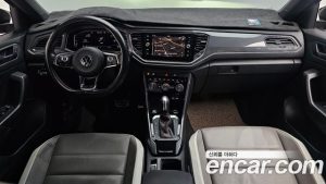 Volkswagen T-Roc 2.0 TDI Premium 2022 года из Южной Кореи