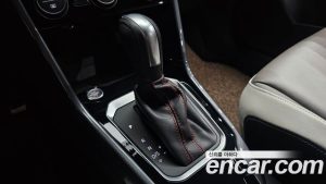 Volkswagen T-Roc 2.0 TDI Premium 2022 года из Южной Кореи