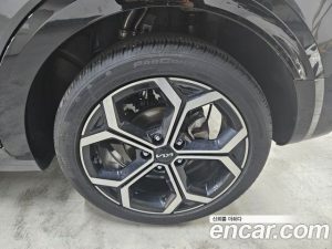 Kia Niro Signature 2024 года из Южной Кореи