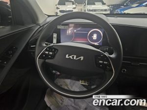Kia Niro Signature 2024 года из Южной Кореи