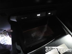 Kia Niro Signature 2024 года из Южной Кореи